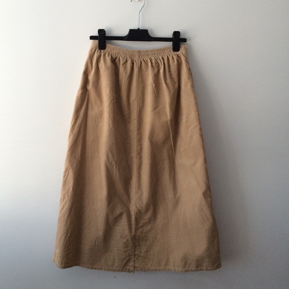 🙌🏼 2/$40 Vintage Tan Corduroy Skirt - Picture 6 of 7